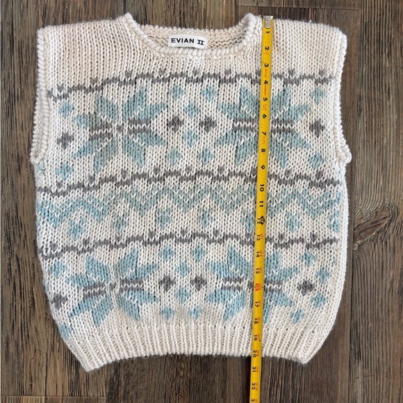 Vtg Evian II Hand Loomed Knit Sleeveless Sweater Vest L White Multi Snowflakes - Picture 4 of 10